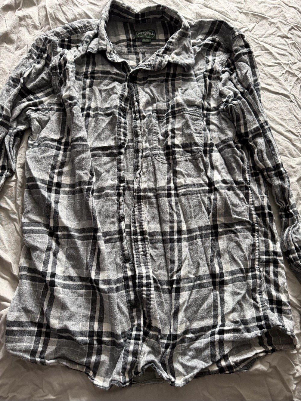 American Age Men's Black and Gray Plaid Button-Down Shirt